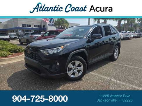 Used 2019 Toyota RAV4 XLE w/ Convenience Package FWD image 1