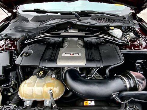 Used 2018 Ford Mustang GT Premium image 25