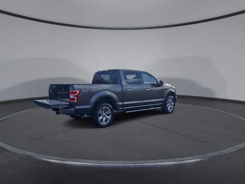 Used 2018 Ford F150 XLT w/ Equipment Group 302A Luxury image 8