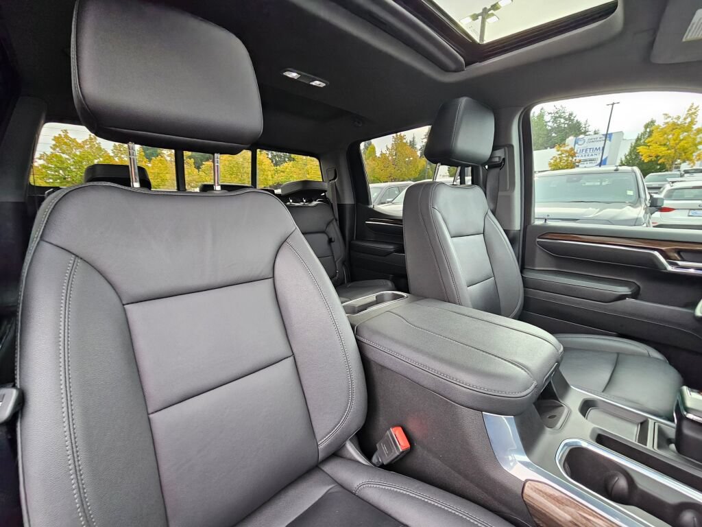 Certified 2024 Chevrolet Silverado 1500 RST w/ Convenience Package II AWD/4WD image 19