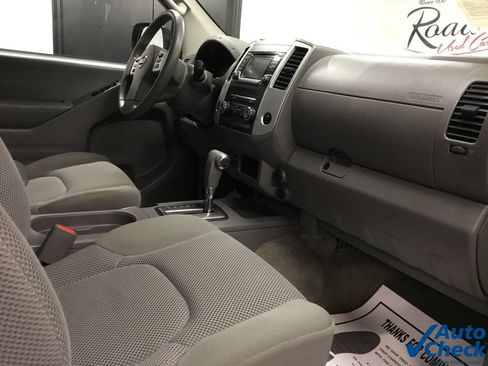 Used 2015 Nissan Frontier SV AWD/4WD image 36