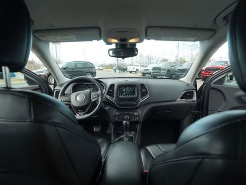 Used 2021 Jeep Cherokee Altitude image 23