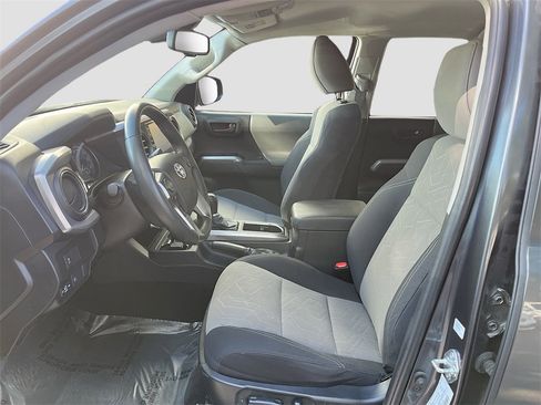 Used 2022 Toyota Tacoma SR5 image 19