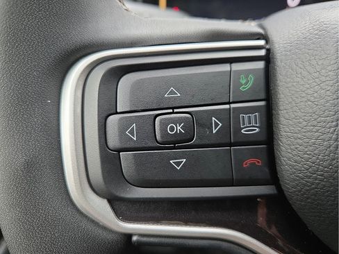 Used 2023 Jeep Wagoneer 4WD image 19
