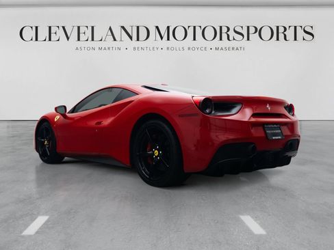 Used 2019 Ferrari 488 GTB RWD image 2