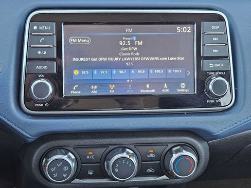 Used 2025 Nissan Versa SV FWD image 25