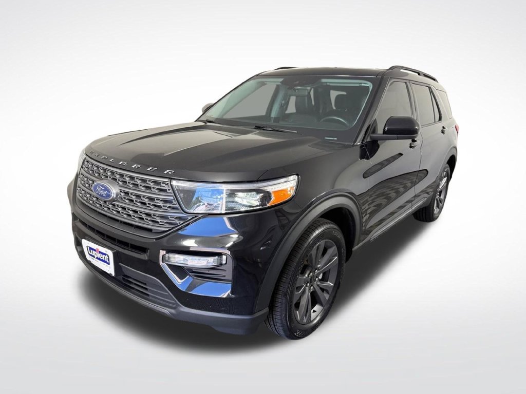 Used 2023 Ford Explorer XLT w/ Equipment Group 202A AWD/4WD image 12