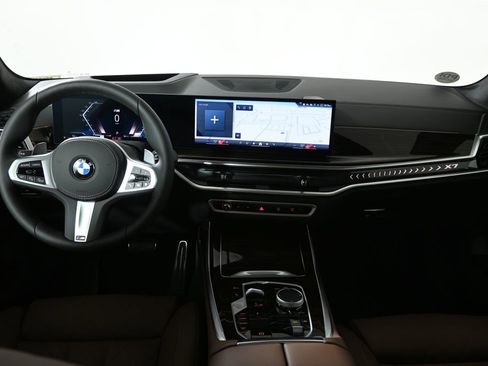 New 2026 BMW X7 xDrive40i w/ M Sport Package AWD/4WD image 17