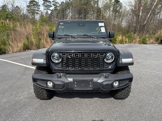 Used 2025 Jeep Wrangler Willys video 2