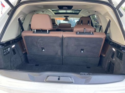 Used 2021 BMW X7 xDrive40i w/ Luxury Seating Package AWD/4WD image 9