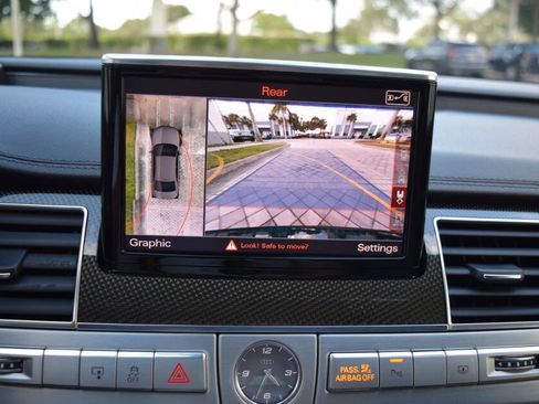 Used 2015 Audi S8 image 57
