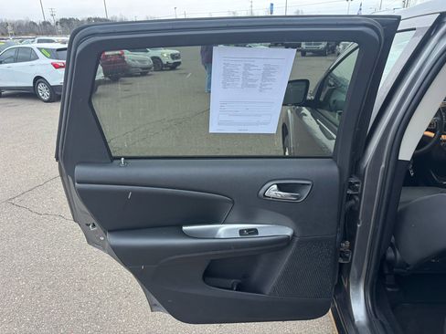 Used 2013 Dodge Journey SXT w/ Flexible Seating Group image 14