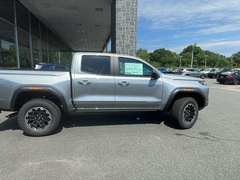 New 2026 GMC Canyon AT4 AWD/4WD image 8