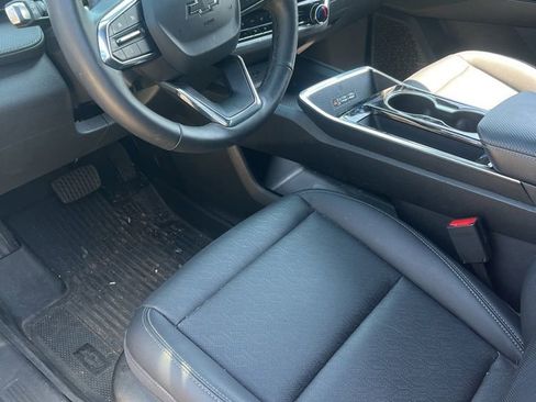 Used 2025 Chevrolet Equinox LT w/ Convenience Package II AWD/4WD image 26