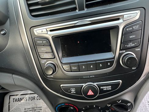 Used 2015 Hyundai Accent GS image 28