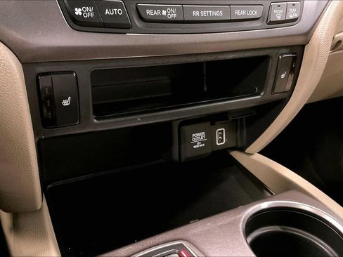 Used 2021 Honda Pilot EX-L image 17