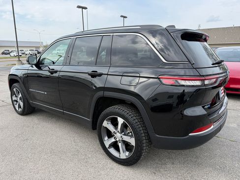 Used 2022 Jeep Grand Cherokee Limited 4xe image 28