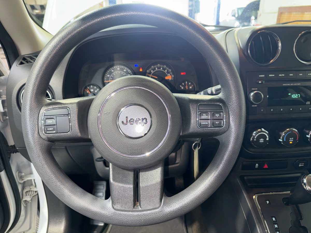 Used 2015 Jeep Patriot Sport w/ Power Value Group FWD image 18