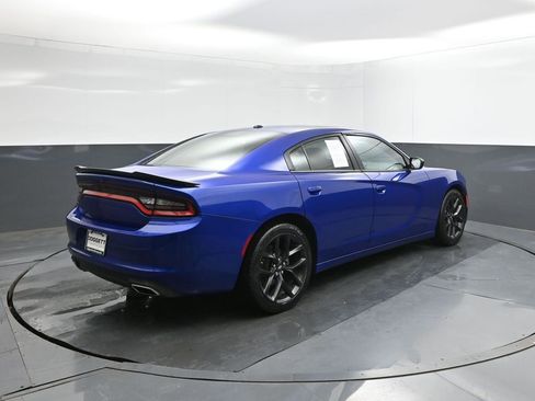 Used 2022 Dodge Charger SXT w/ Blacktop Package RWD image 8