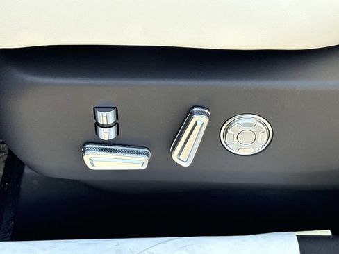 New 2026 Lincoln Nautilus Black Label w/ Jet Appearance Package AWD/4WD image 24