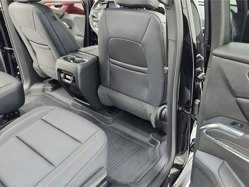 Used 2026 Chevrolet Traverse Z71 AWD/4WD image 27