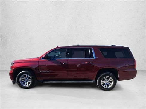 Used 2016 Chevrolet Suburban LT w/ Luxury Package image 6