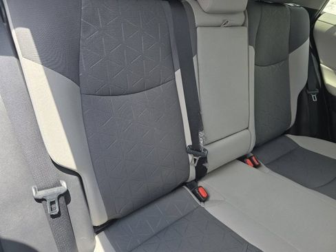 Used 2020 Toyota RAV4 XLE FWD image 22