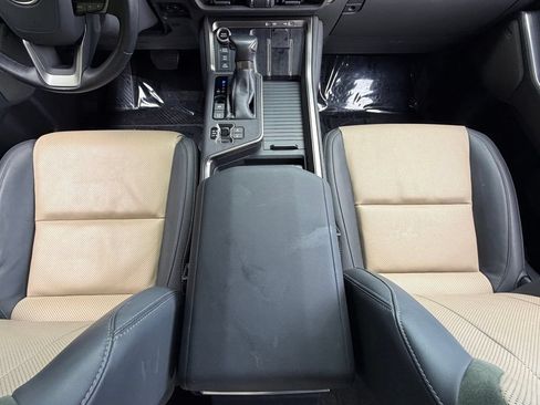 Used 2024 Lexus GX 550 AWD/4WD image 48