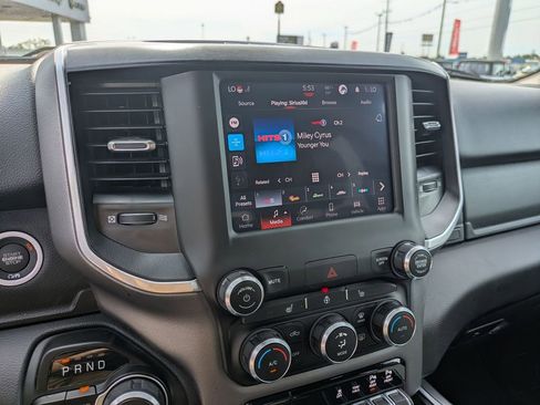 Used 2023 RAM 1500 Big Horn AWD/4WD image 20
