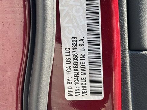 New 2025 Jeep Grand Cherokee L Limited w/ Luxury Tech Group II image 25