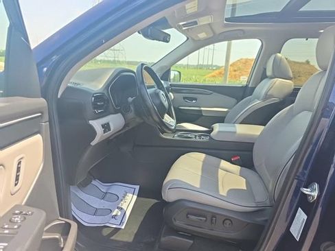 Used 2024 Honda Pilot Elite image 3
