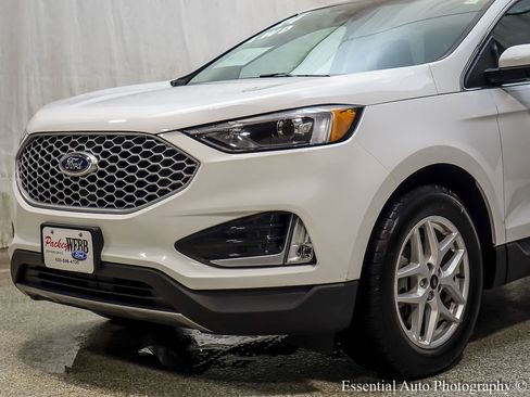 Used 2024 Ford Edge SEL w/ Convenience Package image 4