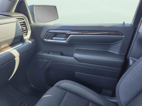 Used 2024 GMC Sierra 1500 Elevation image 25