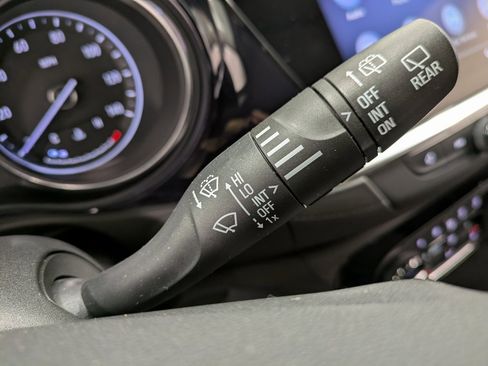 Used 2023 Buick Encore GX Select w/ Sport Touring Package image 19