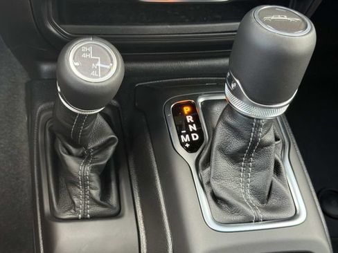New 2026 Jeep Gladiator Sport AWD/4WD image 34