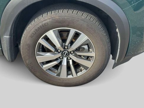 Used 2025 Nissan Pathfinder SL FWD image 8
