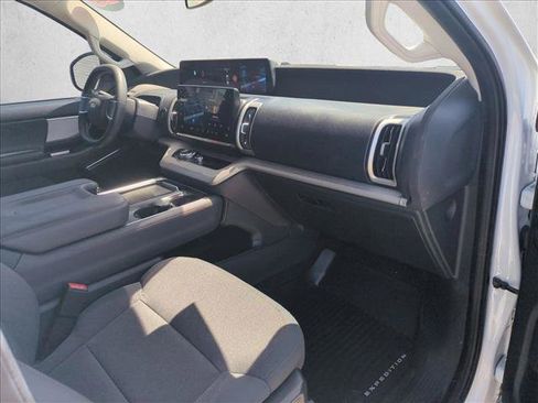 Used 2025 Ford Expedition Active RWD image 22
