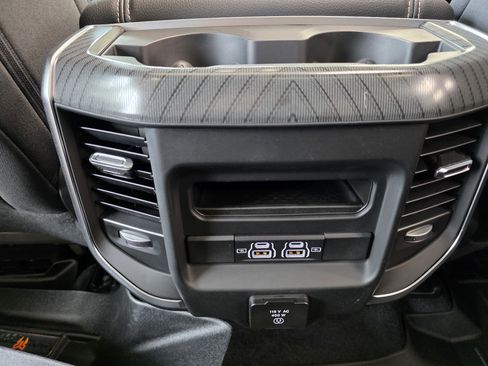 New 2026 RAM 1500 Big Horn AWD/4WD image 14
