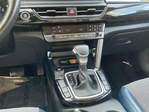 Used 2024 Kia Seltos S AWD/4WD image 12