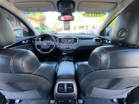 Used 2019 Kia Sorento EX image 15
