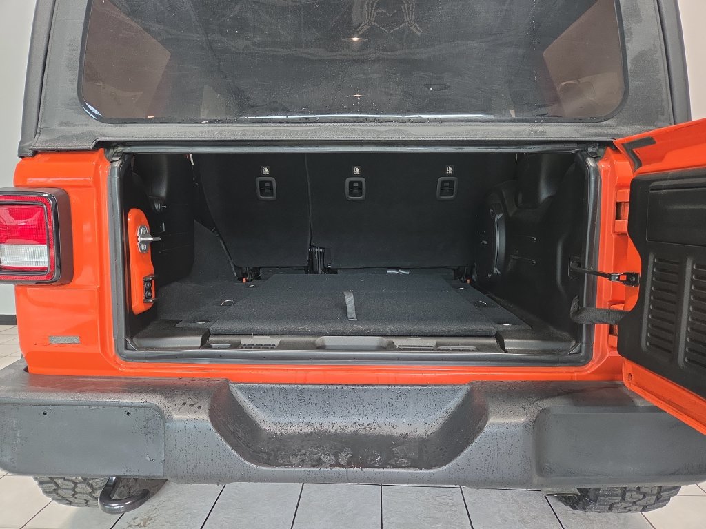 Used 2018 Jeep Wrangler Unlimited Sport S AWD/4WD image 10