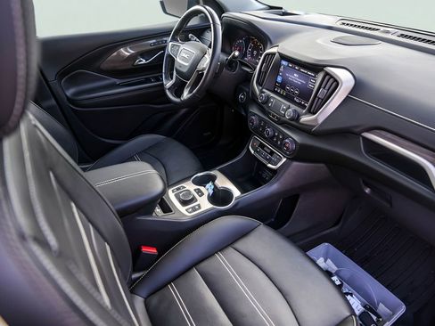 Used 2022 GMC Terrain Denali w/ Denali Premium Package AWD/4WD image 33