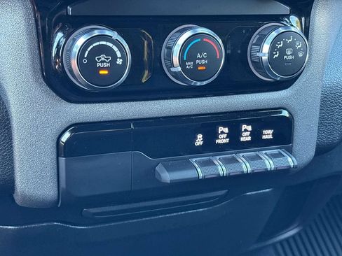 Used 2025 RAM 1500 Tradesman w/ Night Edition AWD/4WD image 29