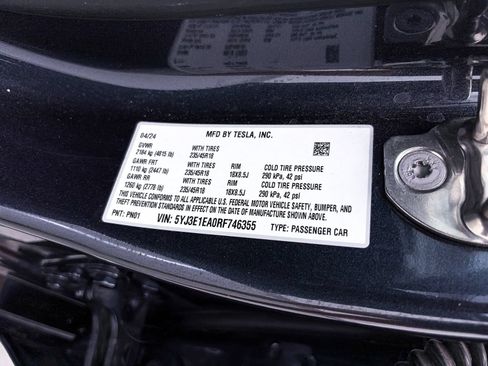 Used 2024 Tesla Model 3 Standard Range RWD image 35
