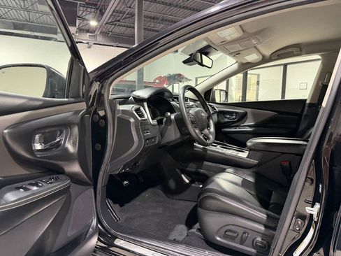 Used 2022 Nissan Murano SV w/ SV Midnight Edition Package FWD image 16