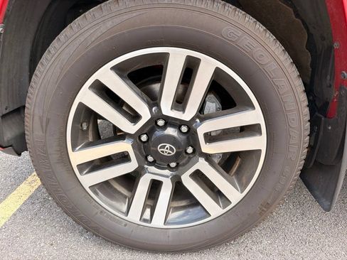 Used 2023 Toyota 4Runner Limited AWD/4WD image 29