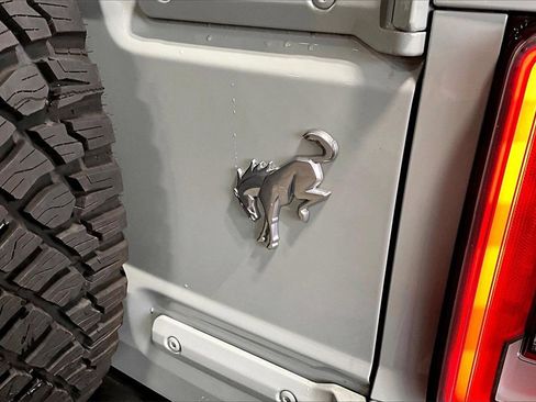 Used 2022 Ford Bronco Outer Banks w/ Sasquatch Package image 8