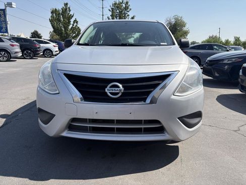 Used 2015 Nissan Versa S Plus FWD image 2