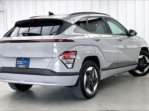 Certified 2024 Hyundai Kona SEL FWD image 12