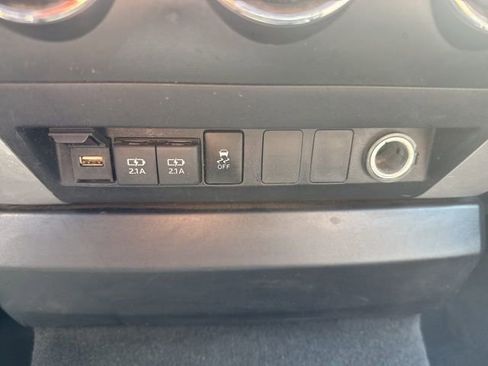 Used 2020 Toyota Tundra SR5 AWD/4WD image 29